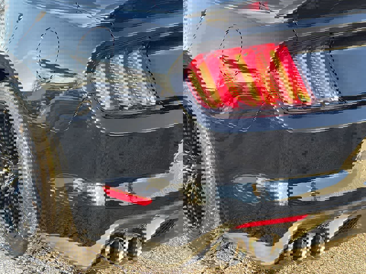 Used 2017 Ford Mustang Shelby GT350 w/ Electronics Package image 37