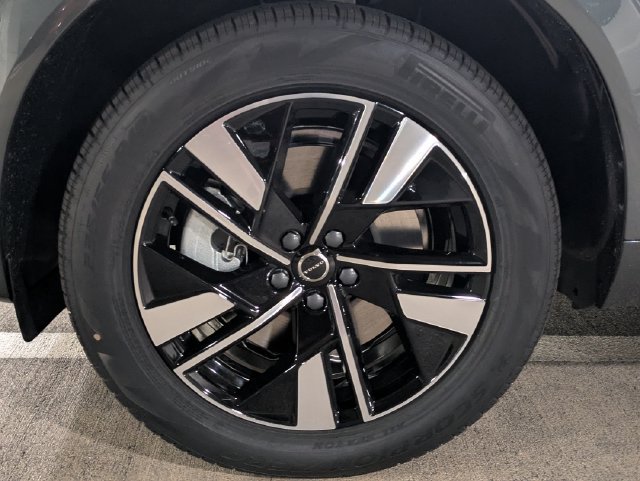 New 2026 Volvo XC60 T8 Core w/ Climate Package AWD/4WD image 10