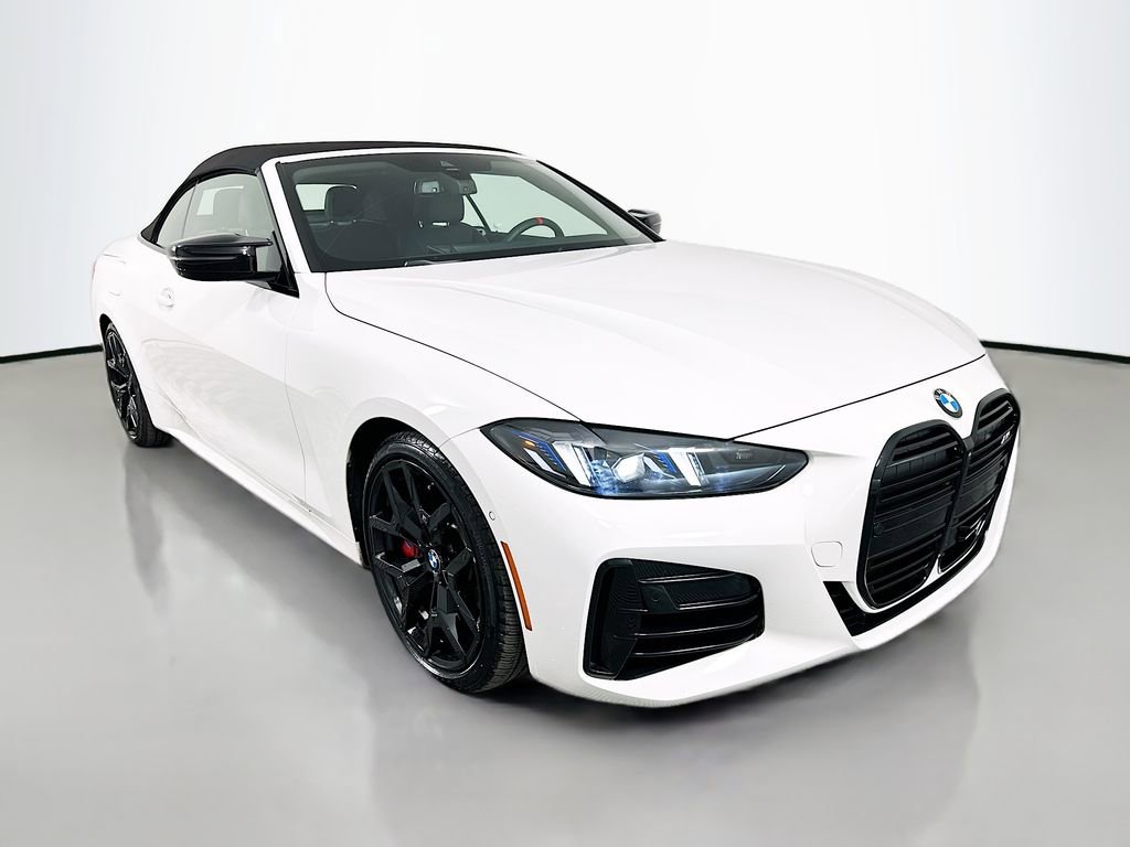 Used 2025 BMW M440i Convertible w/ Premium Package image 3