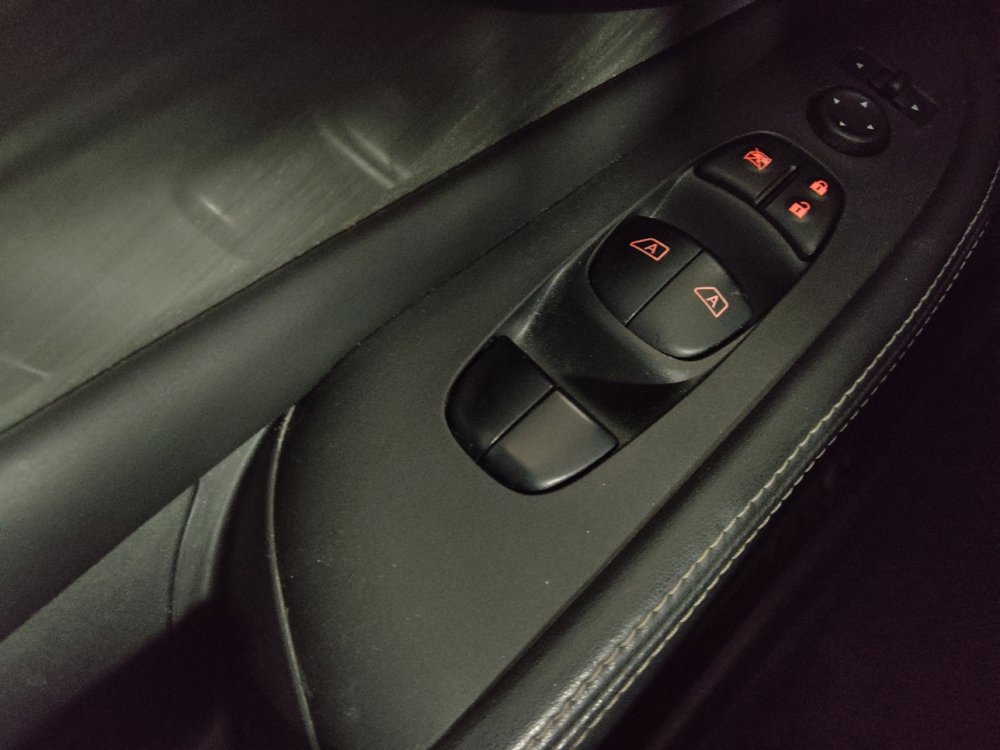 Used 2018 Nissan Murano SV image 27