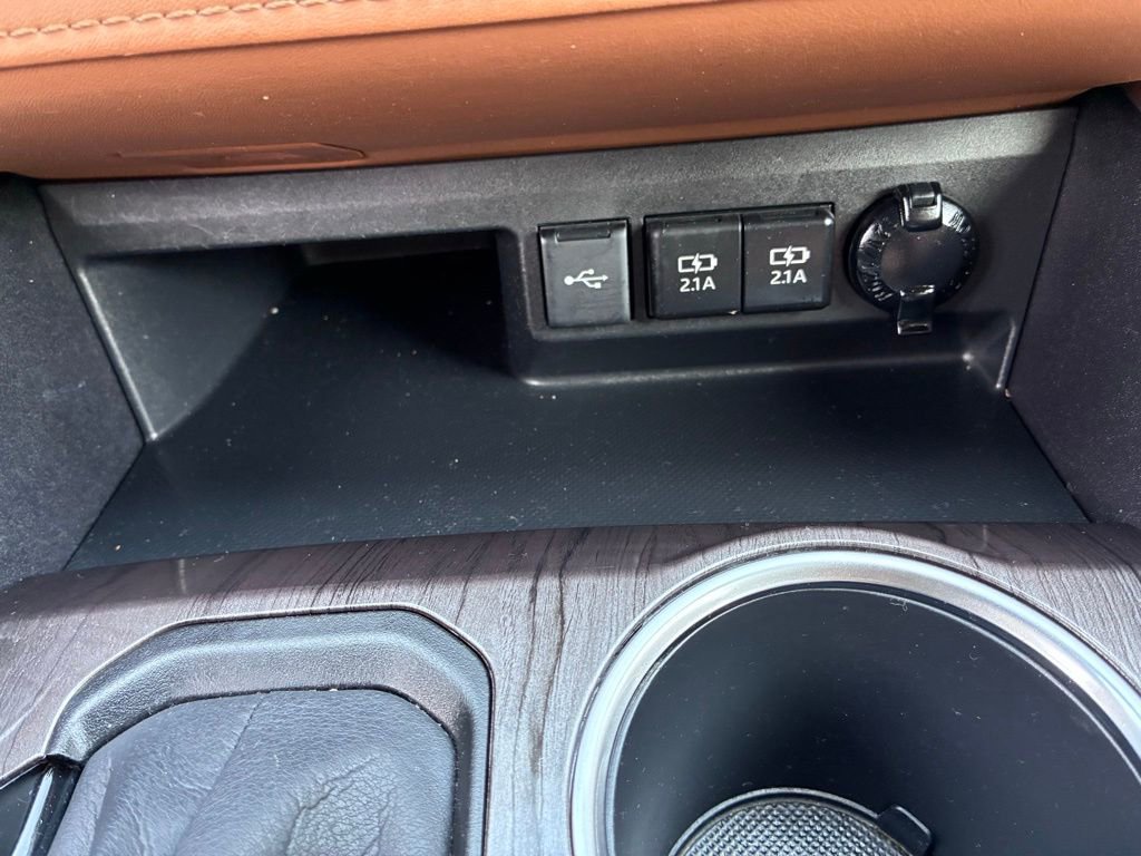 Used 2020 Toyota Highlander Platinum AWD/4WD image 34