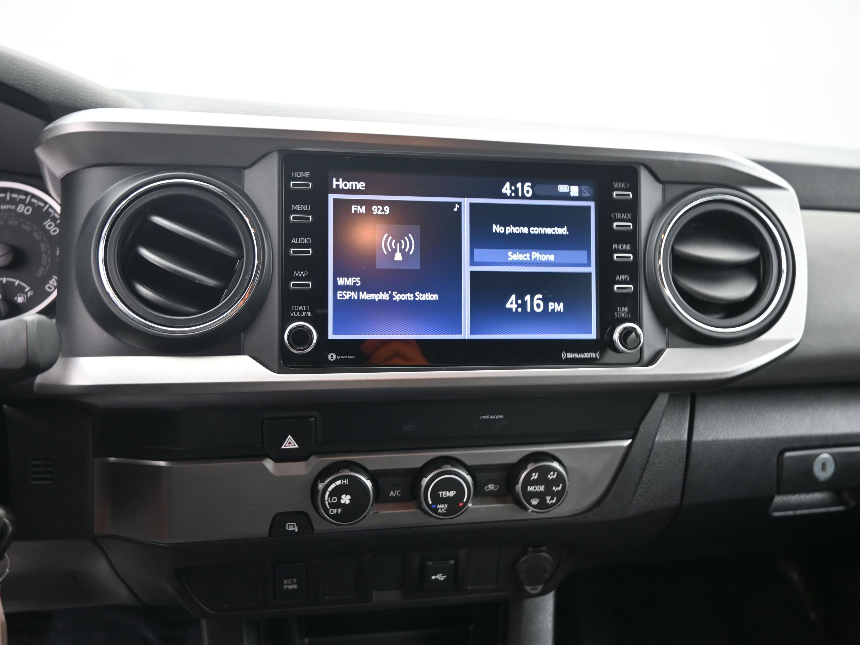 Used 2022 Toyota Tacoma SR5 w/ SR5 Appearance Package (SM) image 20