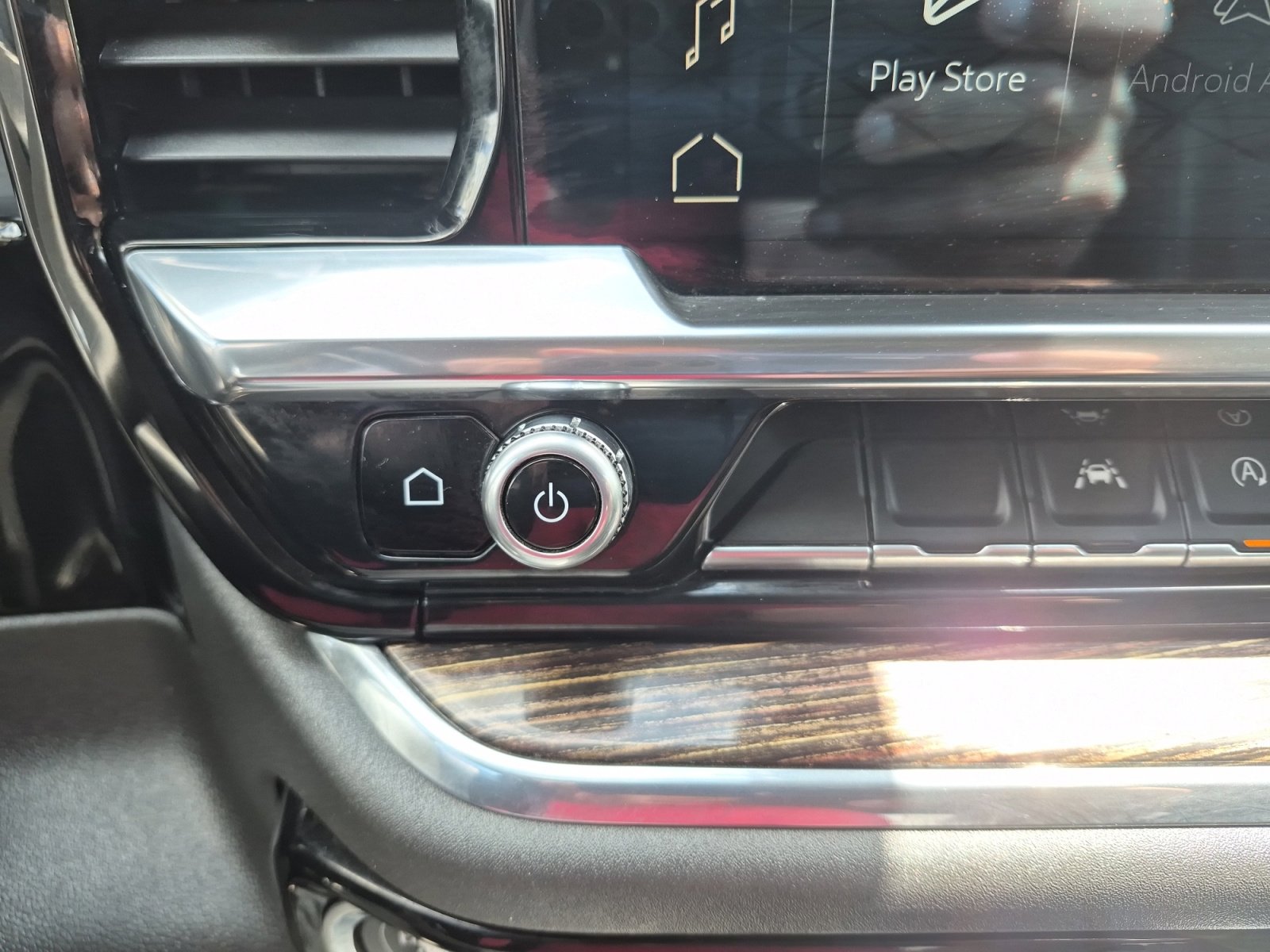 Used 2024 GMC Sierra 1500 Elevation image 17