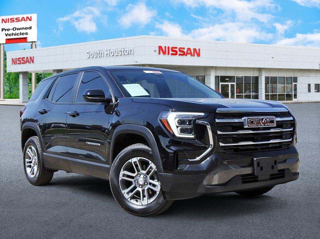 Used 2026 GMC Terrain Elevation w/ LPO, Floor Liner Package image 1