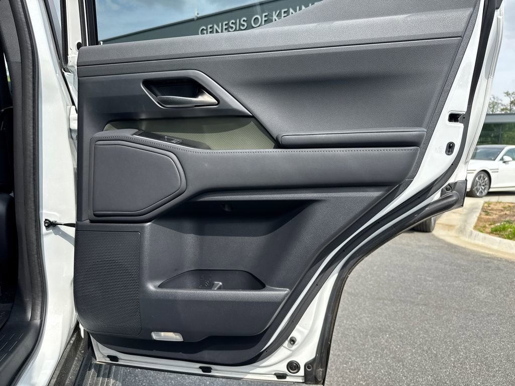 Used 2024 Lexus GX 550 image 16