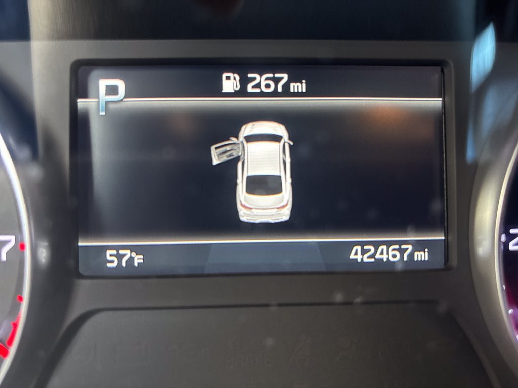 Certified 2023 Kia Forte LXS w/ LXS Technology Package FWD image 16