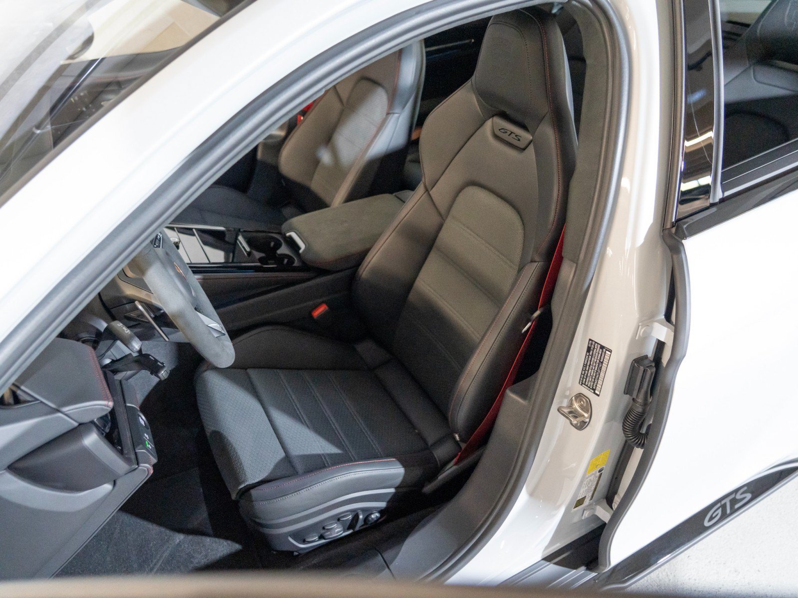 New 2026 Porsche Panamera GTS AWD/4WD image 5