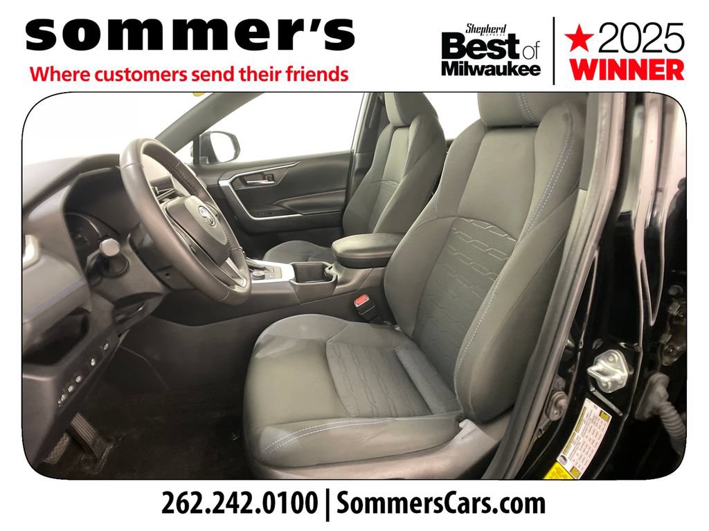 Used 2024 Toyota RAV4 SE w/ Convenience Package AWD/4WD image 9