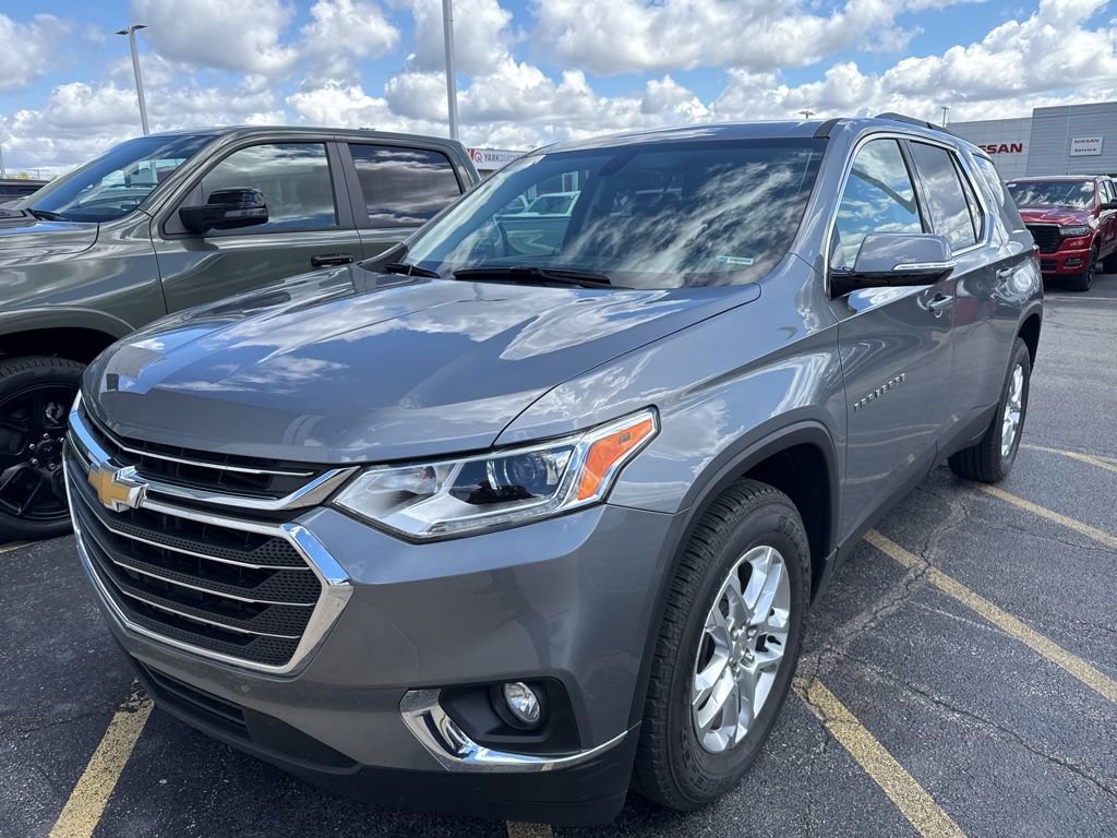 Used 2019 Chevrolet Traverse LT w/ LPO, Floor Liner Package AWD/4WD image 3