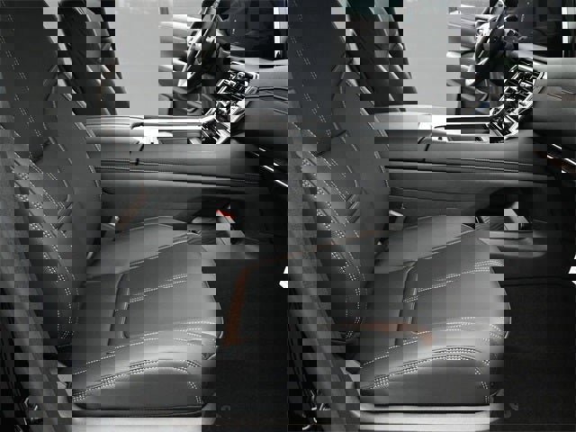 New 2026 Nissan Armada SL w/ Captain's Chari Seat Package image 34