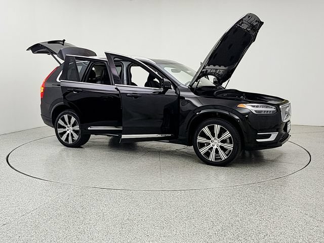 Used 2024 Volvo XC90 T8 Ultimate w/ Protection Package Premier AWD/4WD image 10