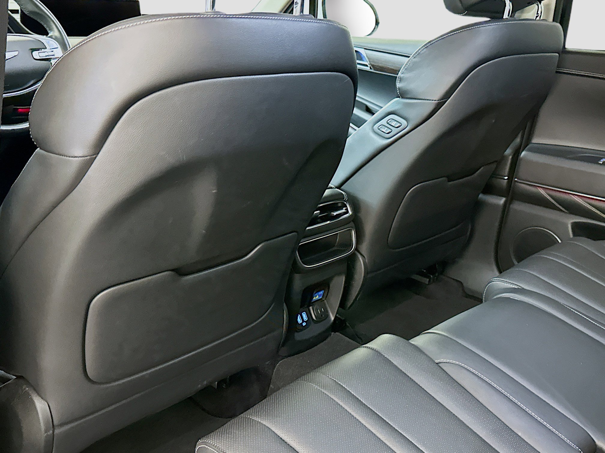 Used 2024 Genesis GV80 2.5T image 28