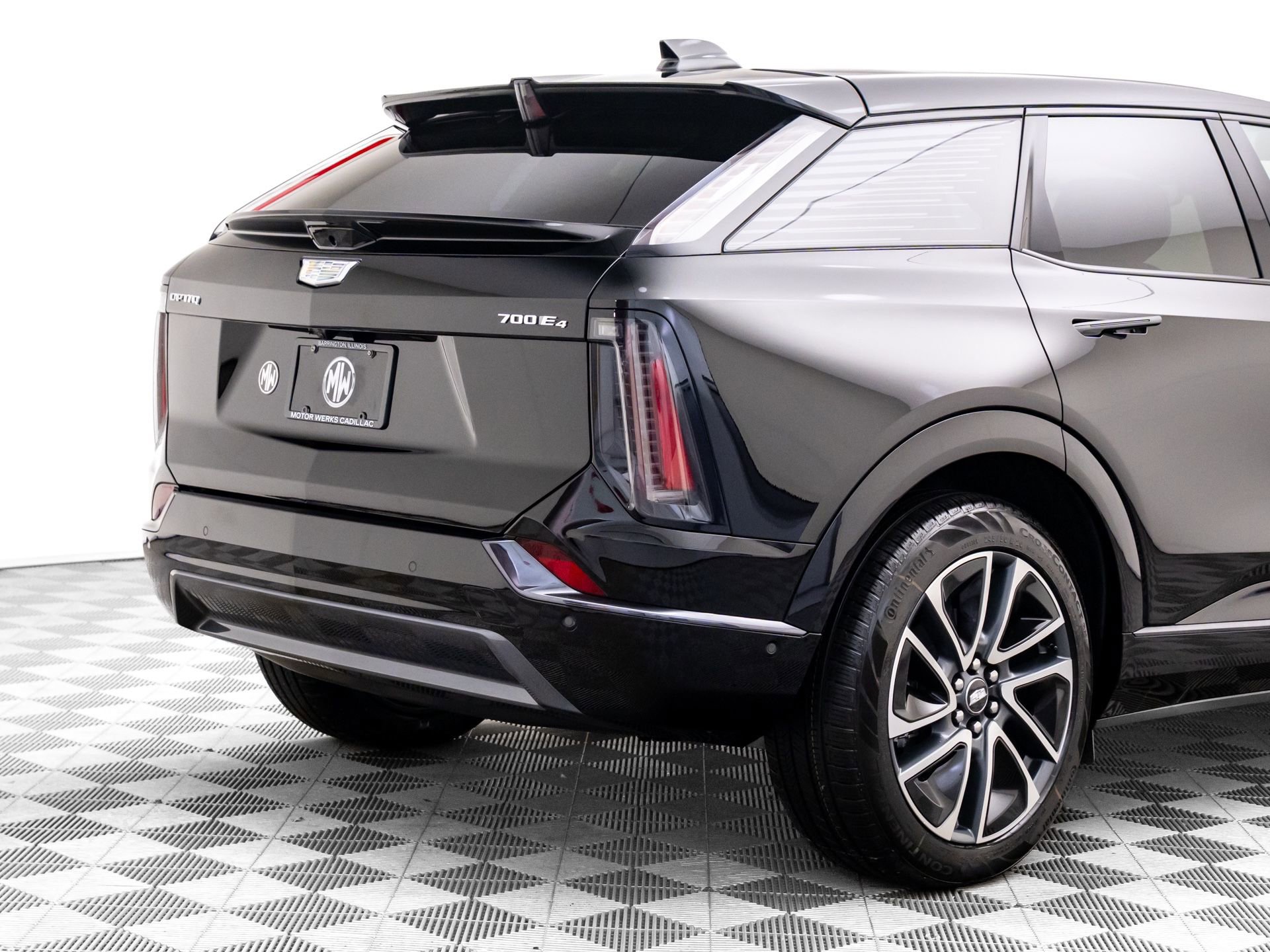 New 2026 Cadillac Optiq Sport 1 w/ LPO, Floor Liner Package AWD/4WD image 38