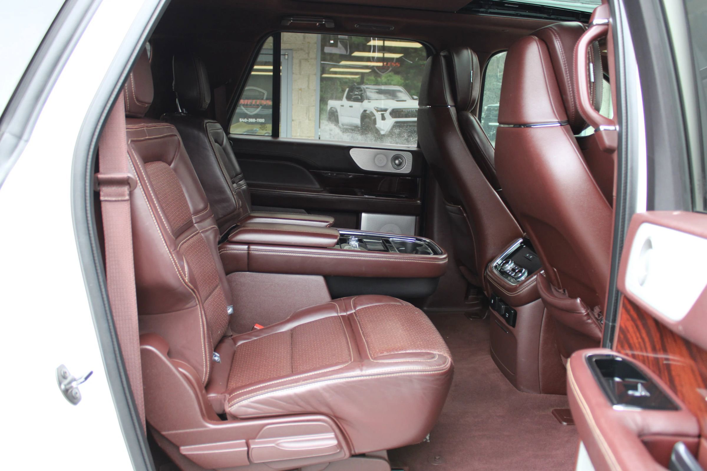 Used 2018 Lincoln Navigator L Black Label w/ Cargo Package image 17