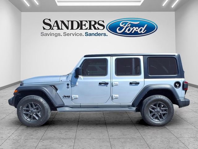 Used 2024 Jeep Wrangler Sport S image 5