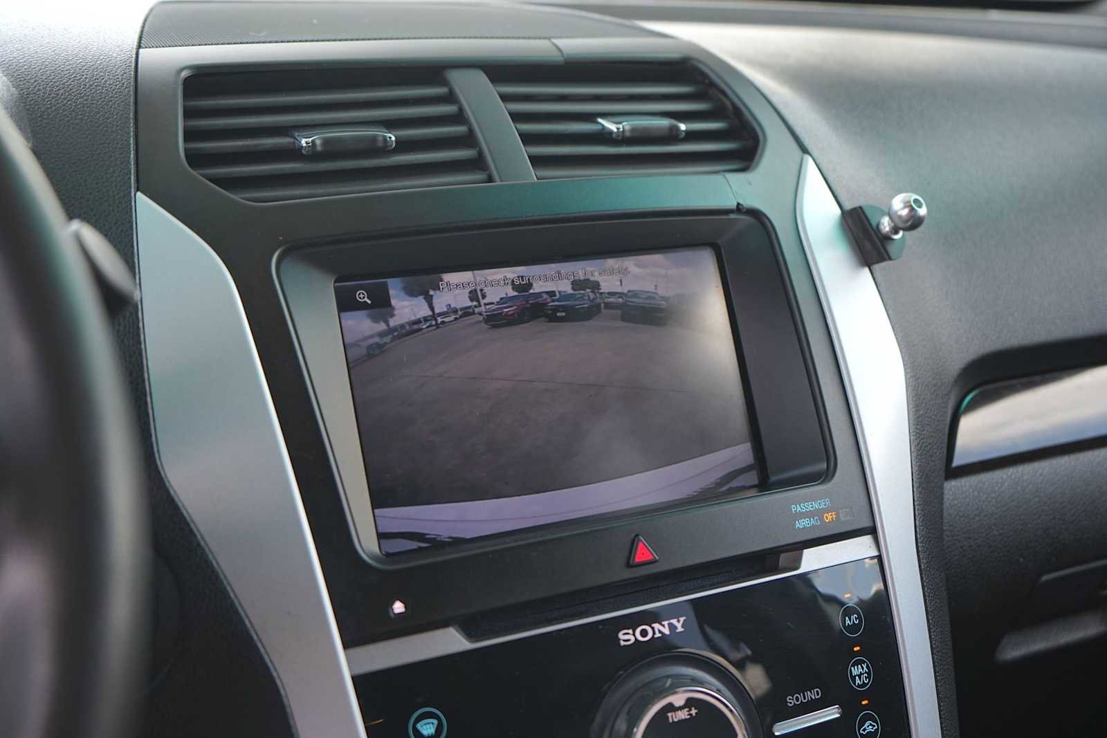 Used 2013 Ford Explorer Limited image 23