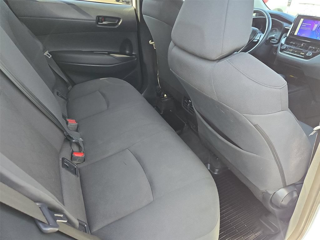 Used 2026 Toyota Corolla Cross LE FWD image 18