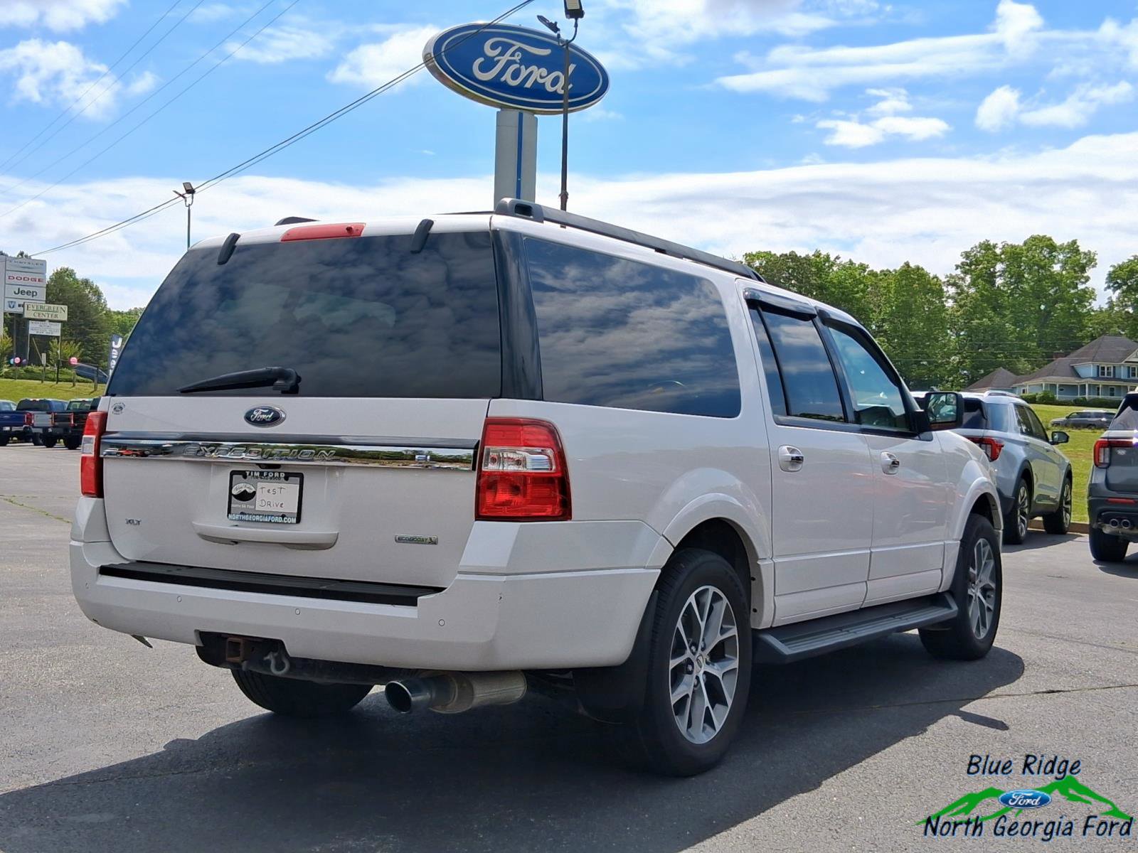 Used 2016 Ford Expedition EL XLT w/ Equipment Group 202A AWD/4WD image 5