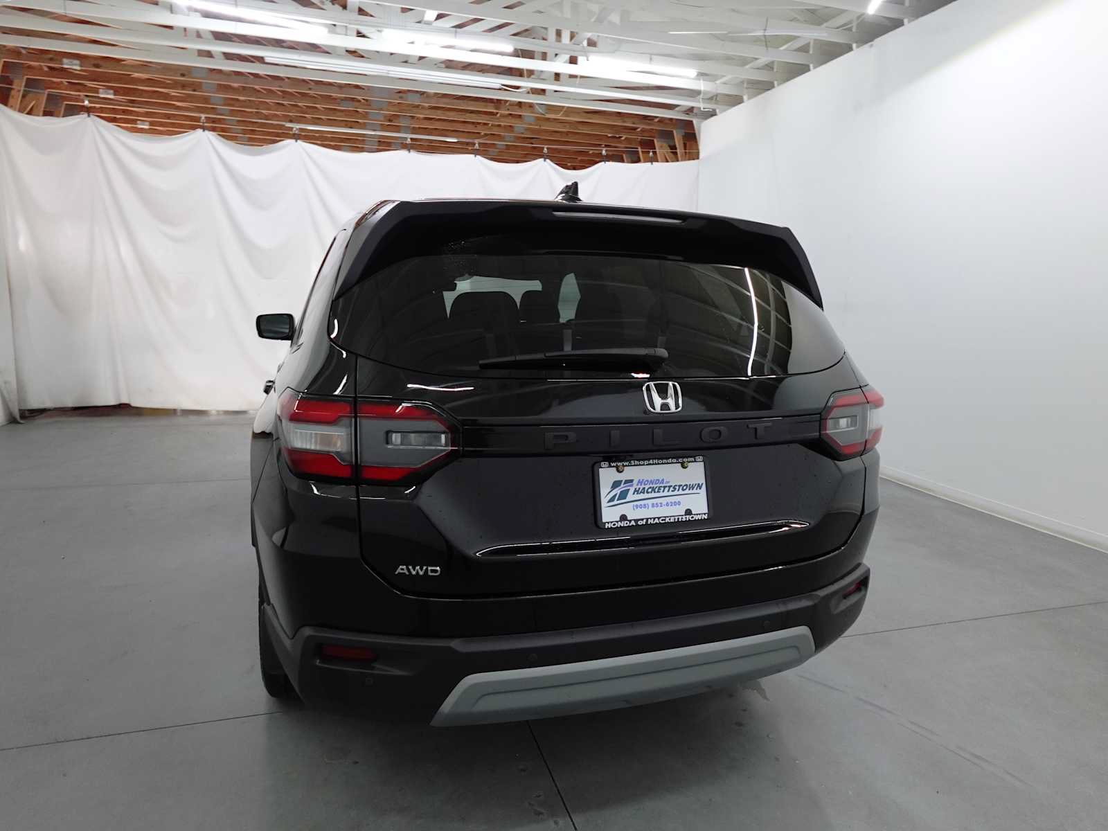 Used 2024 Honda Pilot EX-L image 7