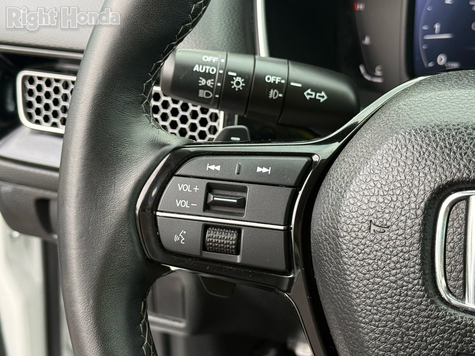 Used 2024 Honda Civic Touring image 17