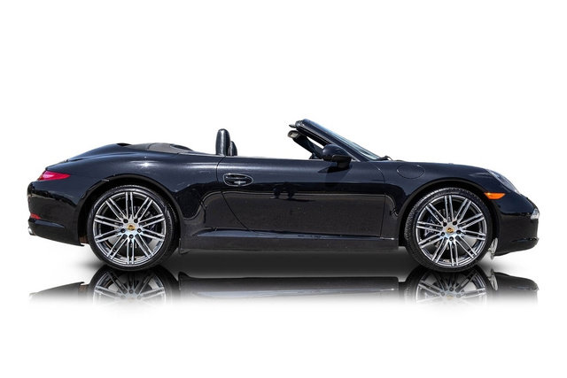 Used 2015 Porsche 911 Carrera RWD image 2