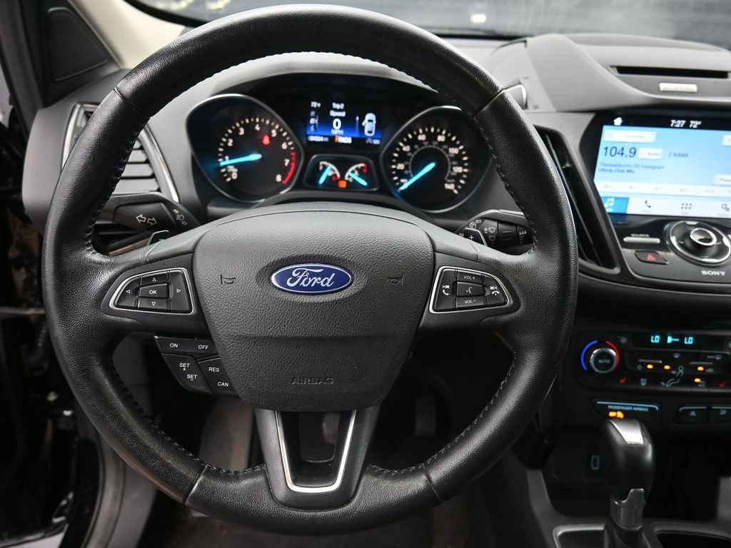 Used 2017 Ford Escape Titanium image 7