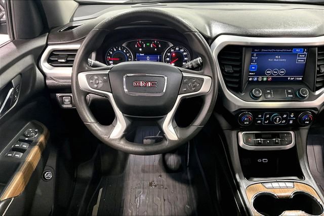 Used 2023 GMC Acadia SLE w/ LPO, Black Accent Package image 8