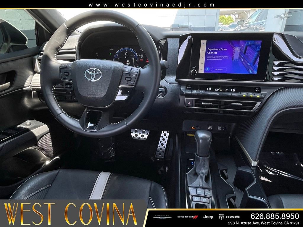 Used 2025 Toyota Camry SE w/ Convenience Package FWD image 22