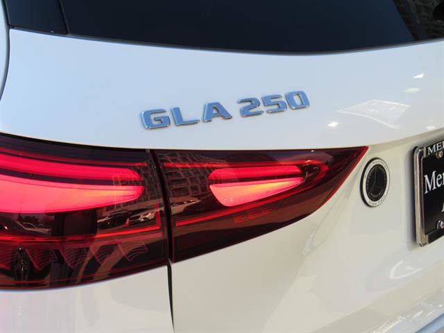 Used 2025 Mercedes-Benz GLA 250 4MATIC image 27