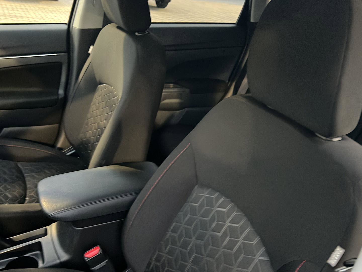 Used 2024 Mitsubishi Outlander Sport AWD image 30