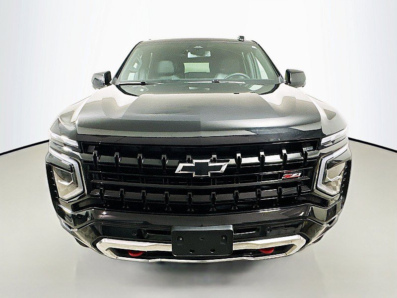 Used 2025 Chevrolet Tahoe Z71 AWD/4WD image 2
