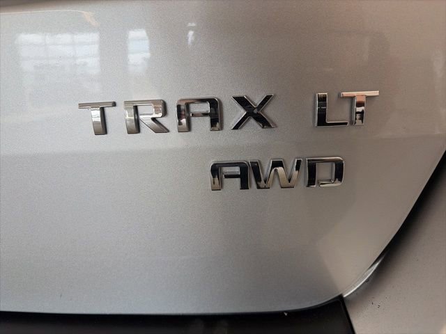 Used 2016 Chevrolet Trax LT w/ LT Convenience Package AWD/4WD image 7