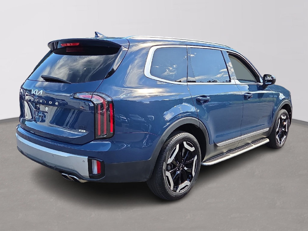 Certified 2024 Kia Telluride EX w/ EX Captain's Chair Package AWD/4WD image 6