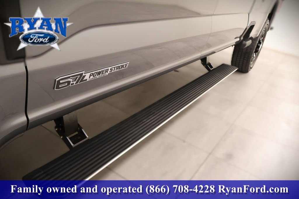 New 2026 Ford F250 Platinum w/ FX4 Off-Road Package image 37