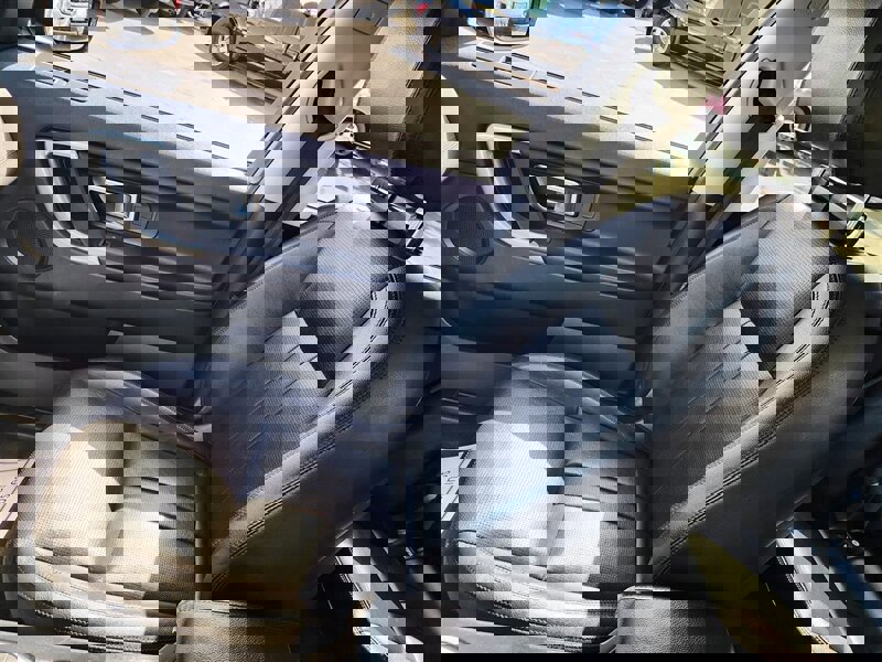 Used 2019 Land Rover Discovery Sport SE image 13