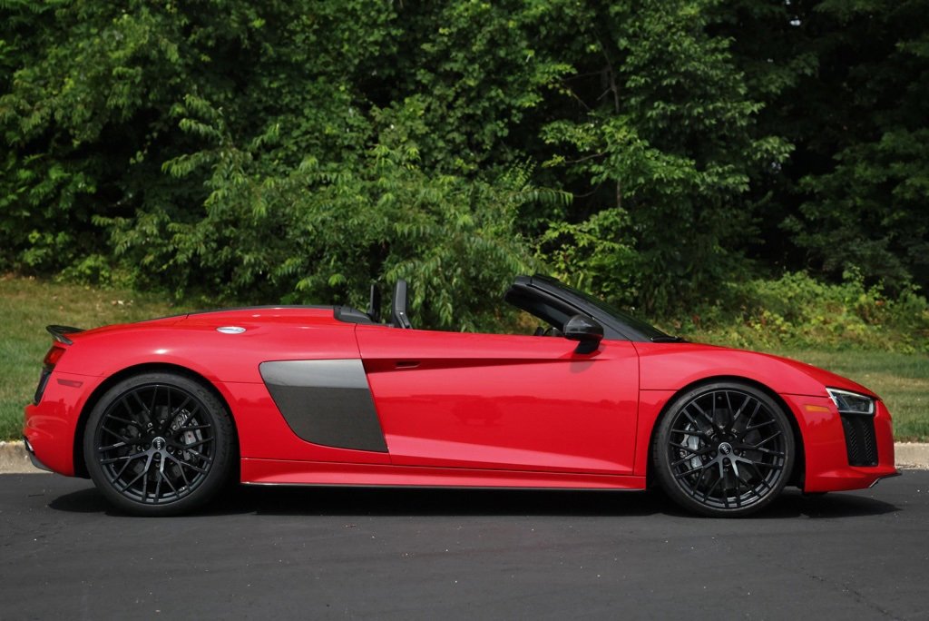 Used 2018 Audi R8 V10 plus w/ Full Leather Package image 25
