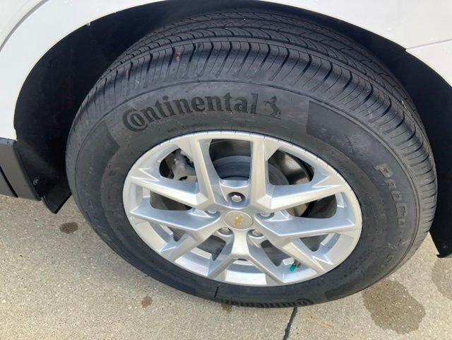 Used 2022 Chevrolet Equinox LS w/ LS Convenience Package FWD image 22