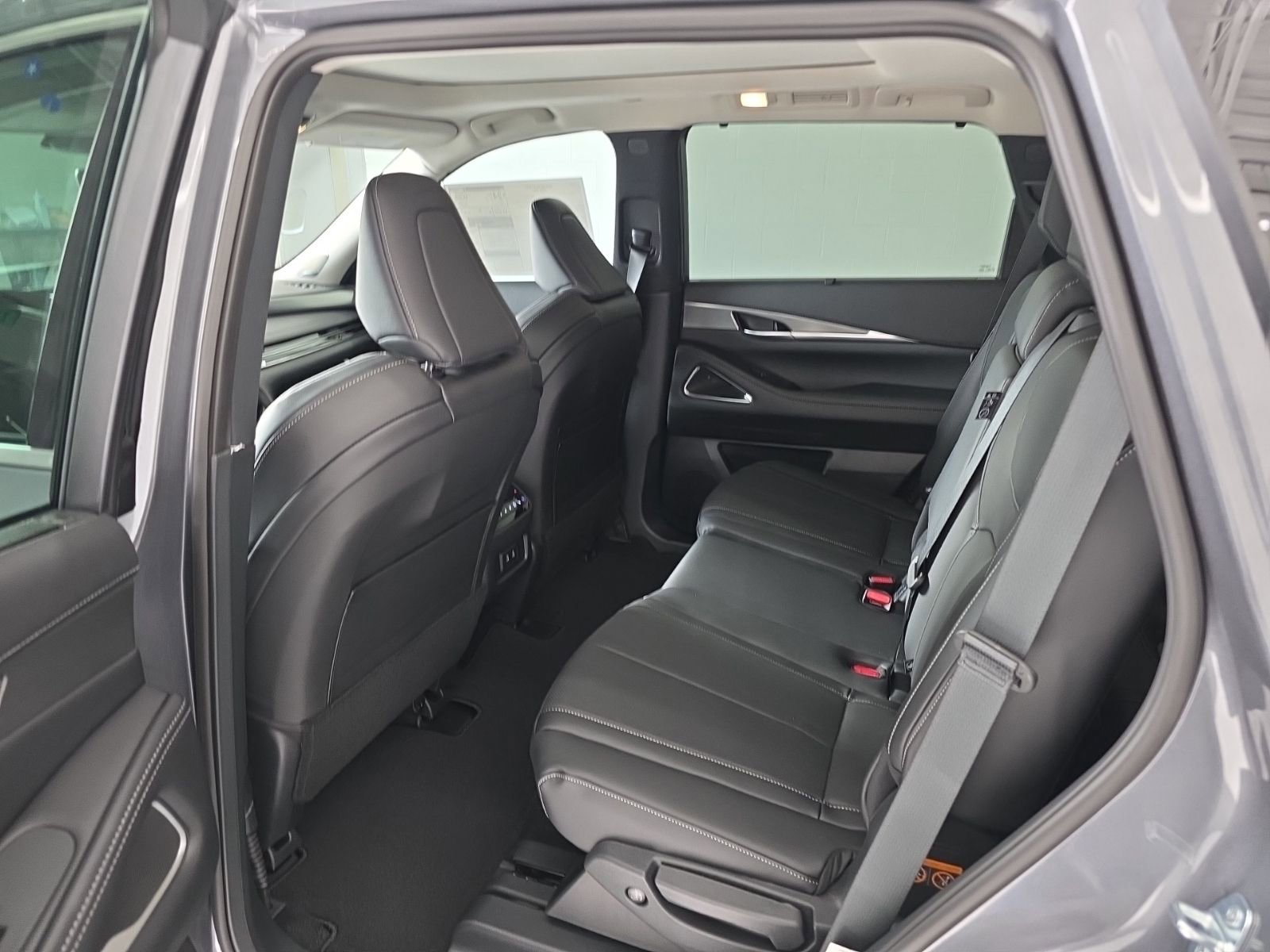 New 2026 INFINITI QX60 Luxe w/ Cargo Package image 19