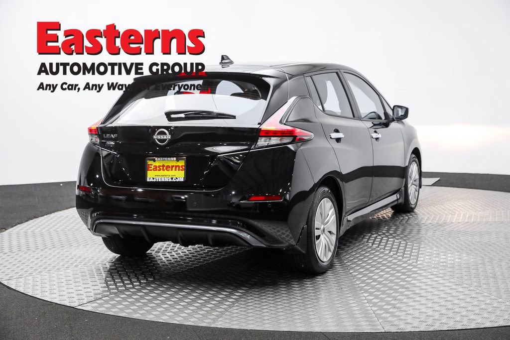 Used 2023 Nissan Leaf S image 5