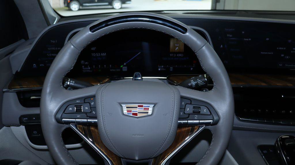 Used 2024 Cadillac Escalade Sport Platinum w/ Heavy-Duty Trailer Package AWD/4WD image 18