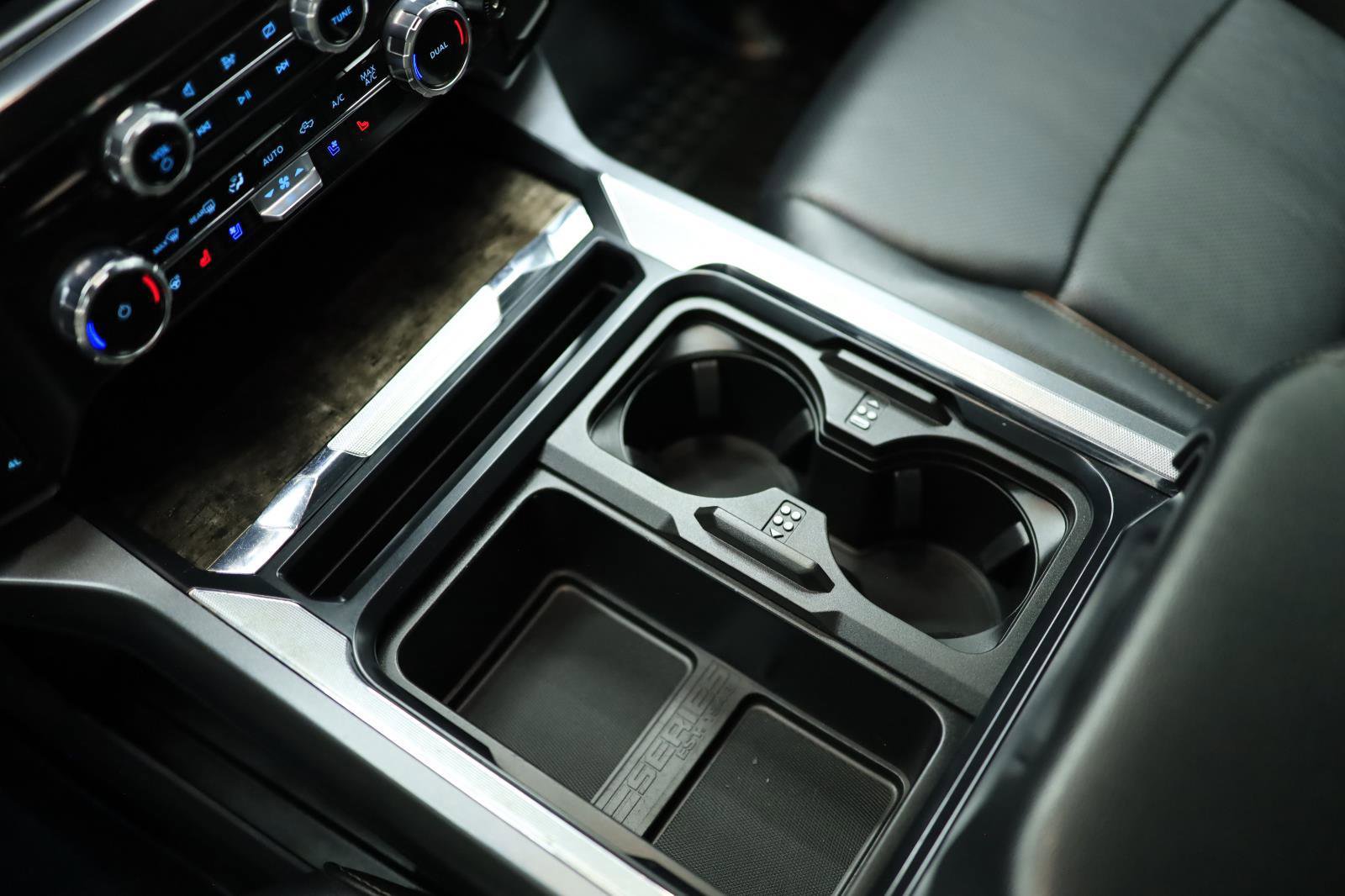 Used 2023 Ford F350 Lariat image 36