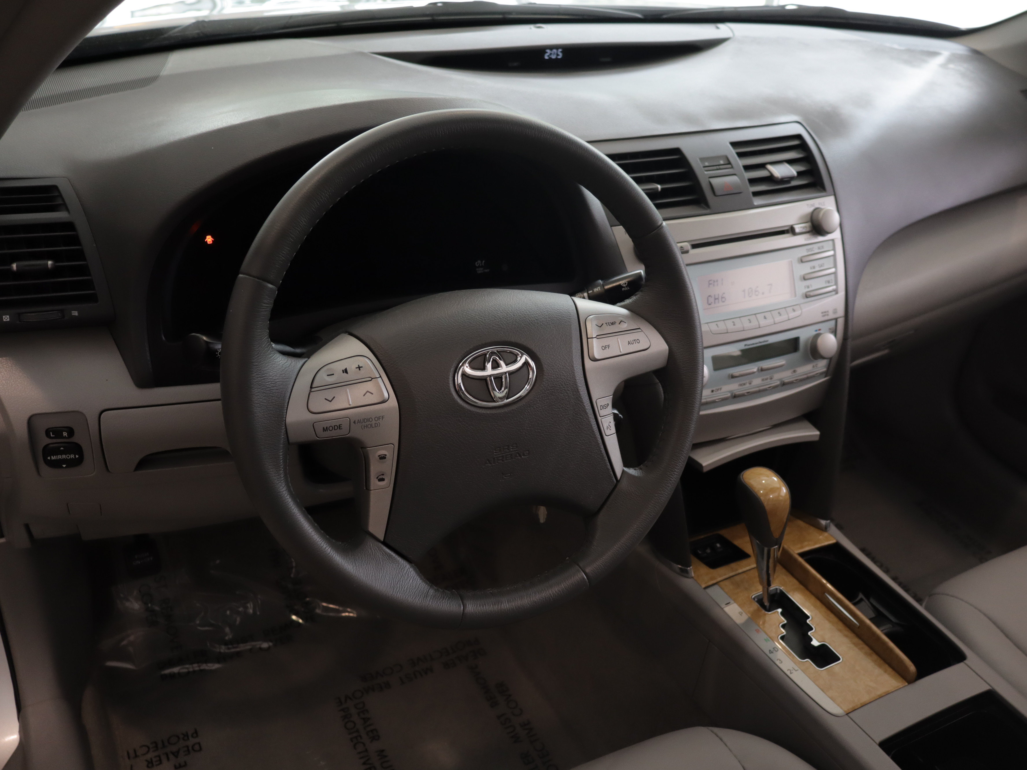 Used 2007 Toyota Camry XLE FWD image 12