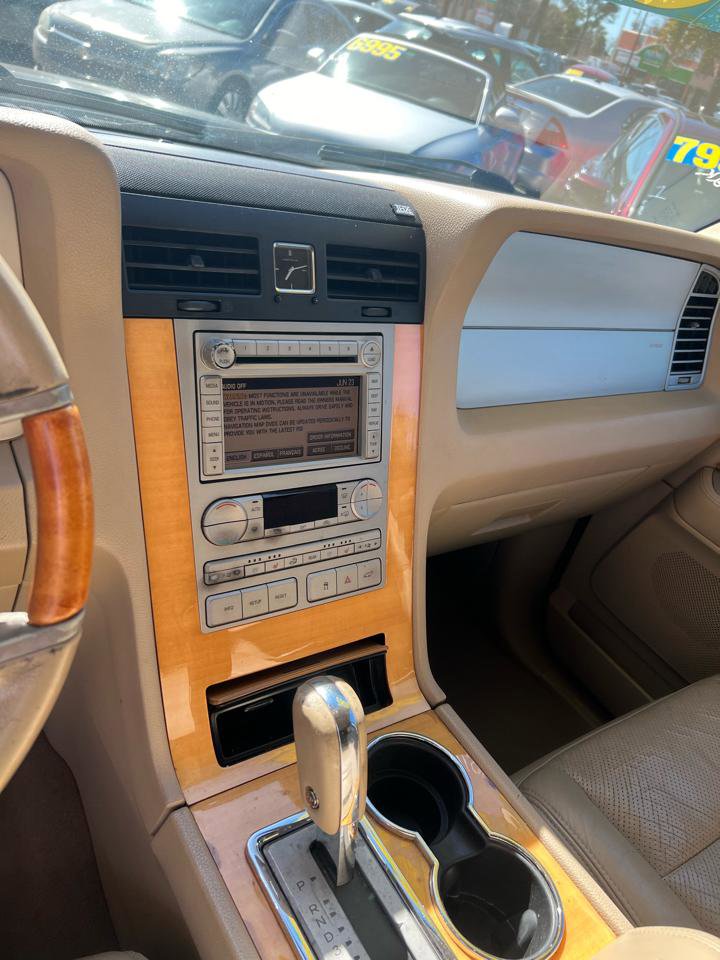 Used 2008 Lincoln Navigator 2WD image 11