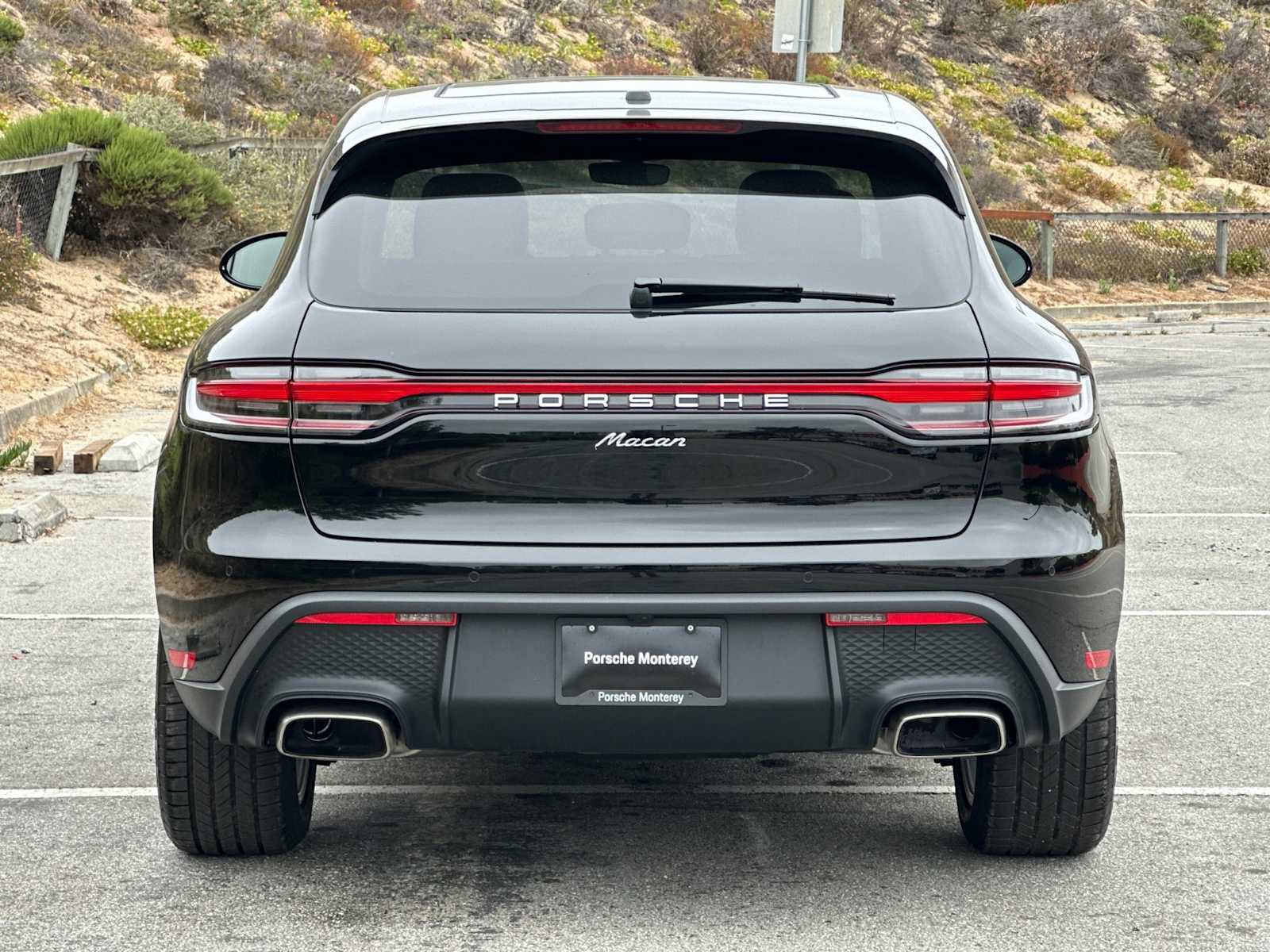 New 2025 Porsche Macan AWD/4WD image 8