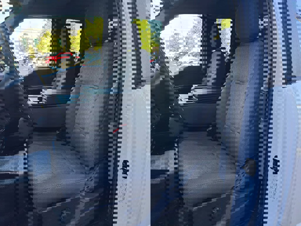 New 2025 Ford F350 XL w/ XL Chrome Package image 19