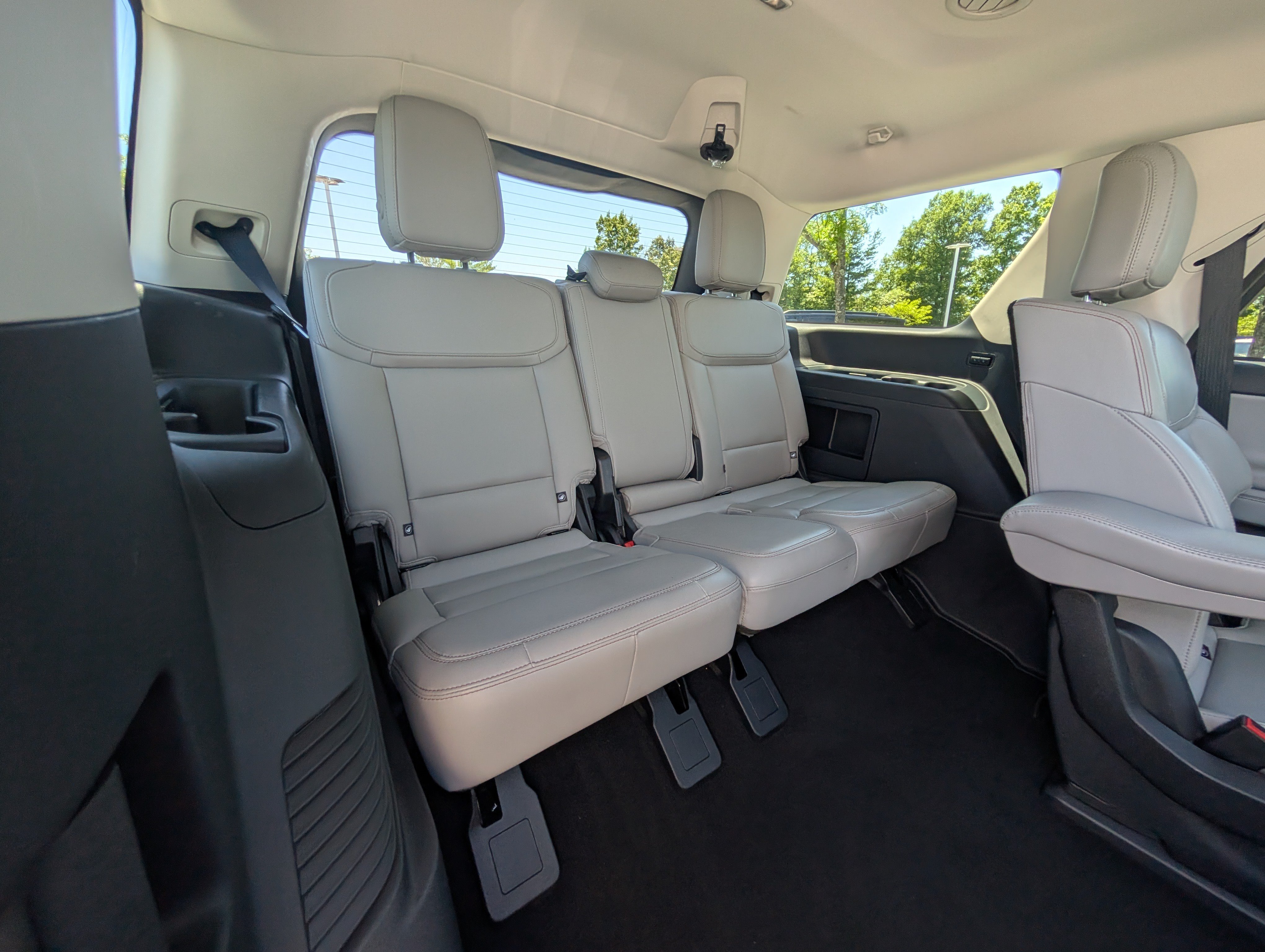 Certified 2025 Ford Expedition Active AWD/4WD image 12