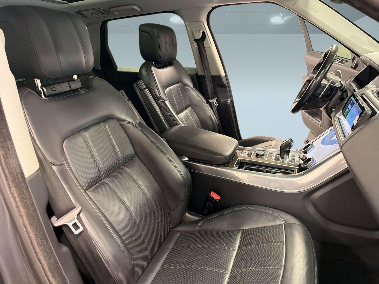 Used 2018 Land Rover Range Rover Sport Supercharged image 31