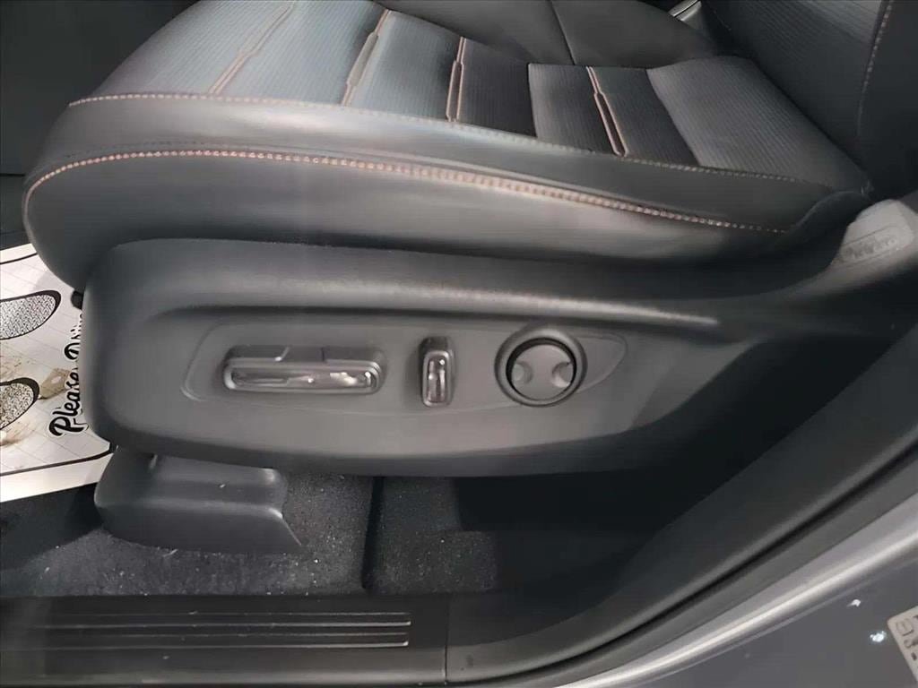Used 2024 Honda CR-V Sport Touring image 15