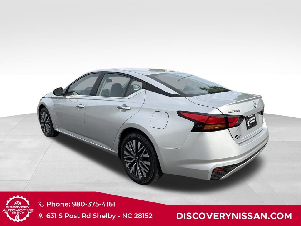 Certified 2025 Nissan Altima 2.5 SV AWD/4WD image 8