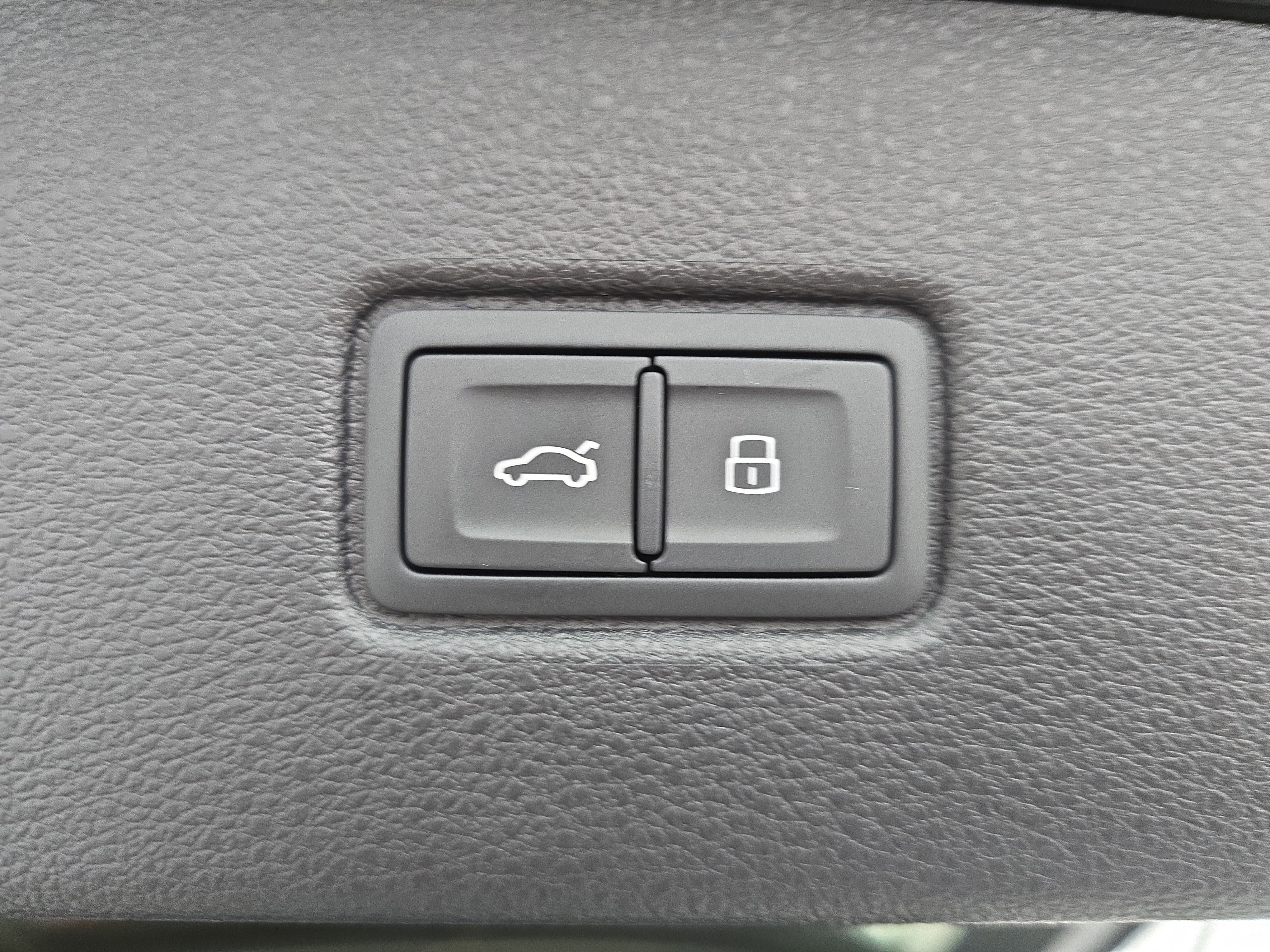 New 2026 Audi Q7 3.0T Prestige image 16